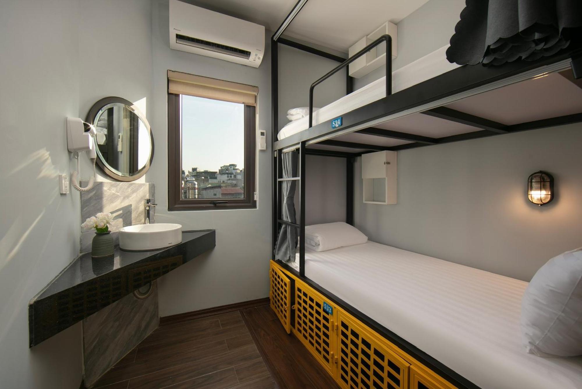 האנוי Lakeview Backpackers Hostel & Rooftop Bar מראה חיצוני תמונה