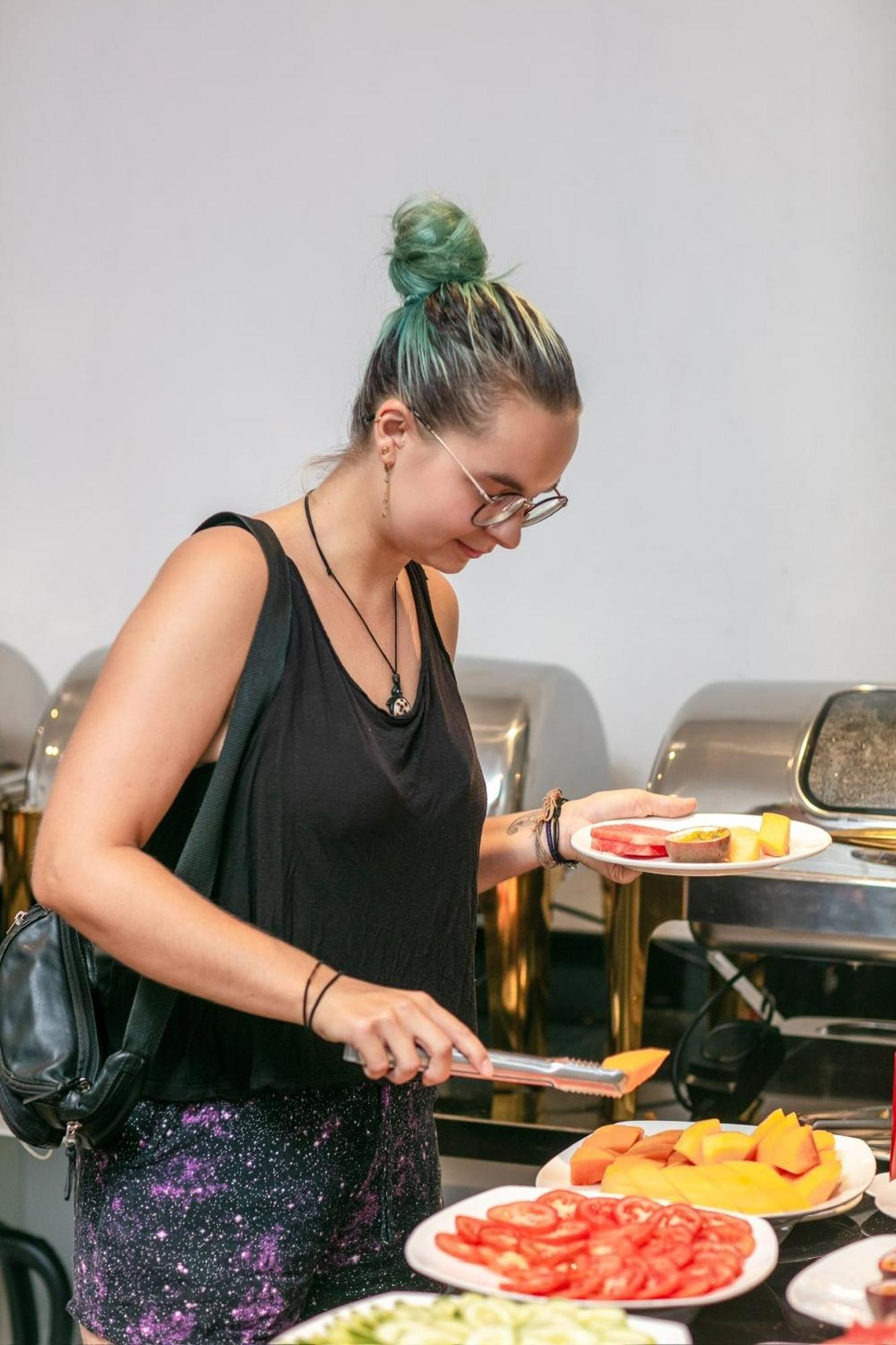 האנוי Lakeview Backpackers Hostel & Rooftop Bar מראה חיצוני תמונה