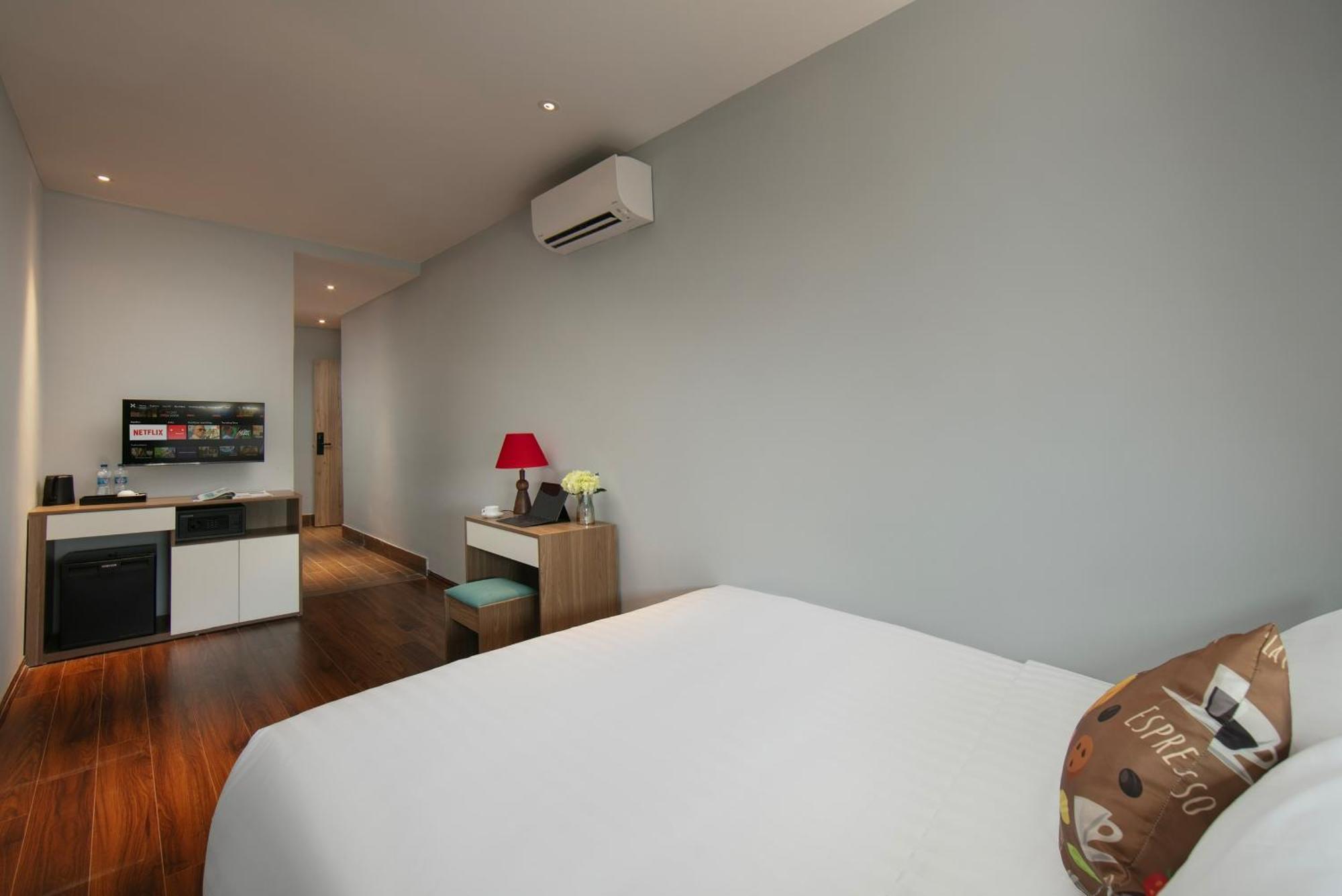 האנוי Lakeview Backpackers Hostel & Rooftop Bar מראה חיצוני תמונה