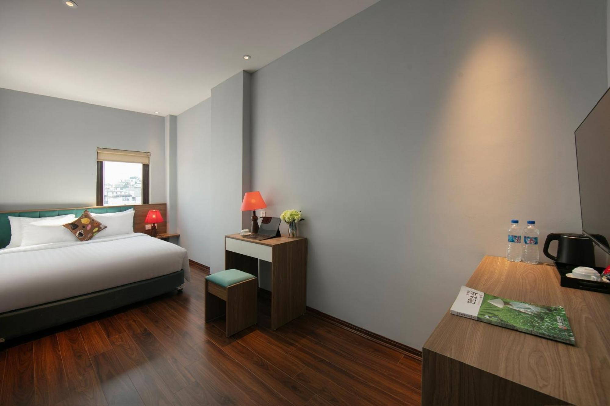 האנוי Lakeview Backpackers Hostel & Rooftop Bar מראה חיצוני תמונה