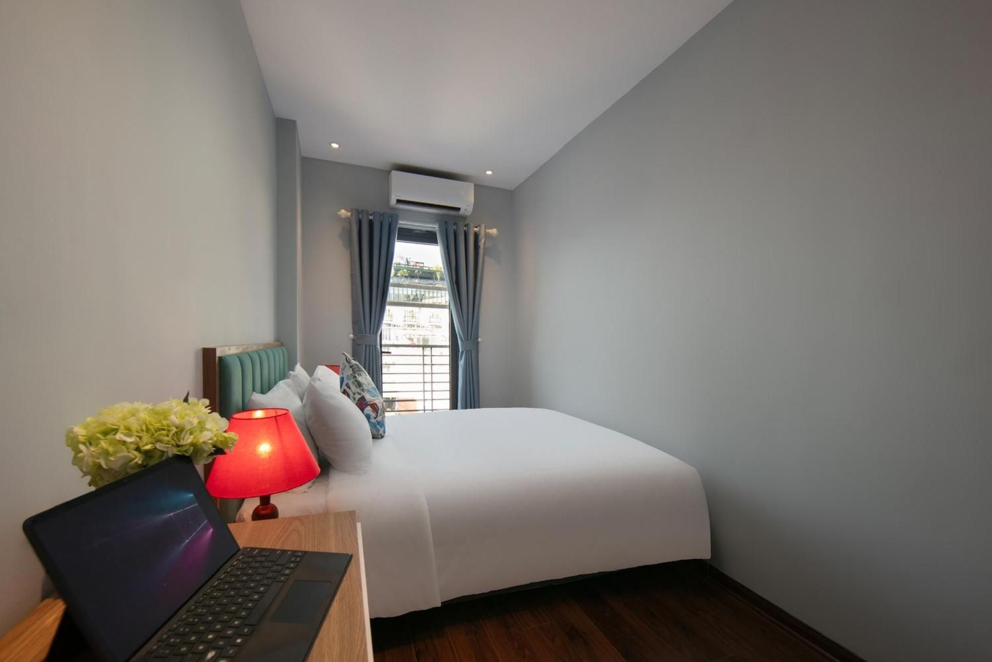 האנוי Lakeview Backpackers Hostel & Rooftop Bar מראה חיצוני תמונה