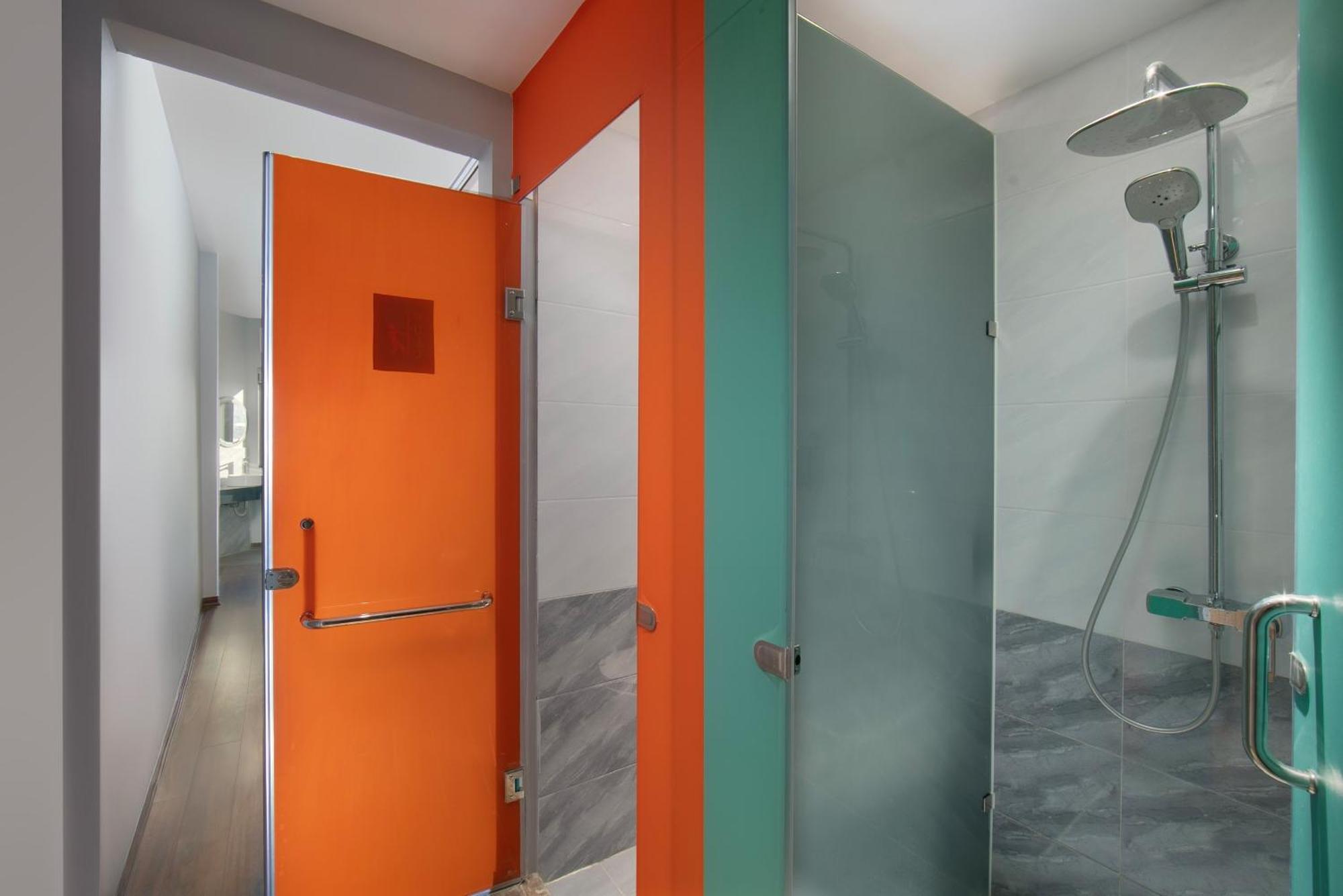 האנוי Lakeview Backpackers Hostel & Rooftop Bar מראה חיצוני תמונה